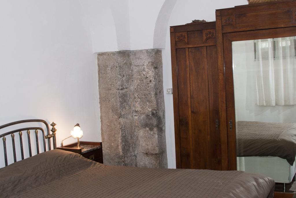 Palazzo D'Orsi Villa Calvanico Room photo